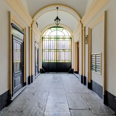 Wonderful Attic In Centre Апартаменты Турин